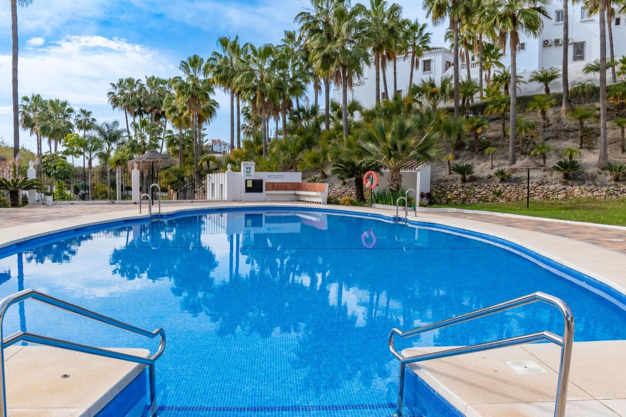 Rabat 2 Oasis Apartment Nerja